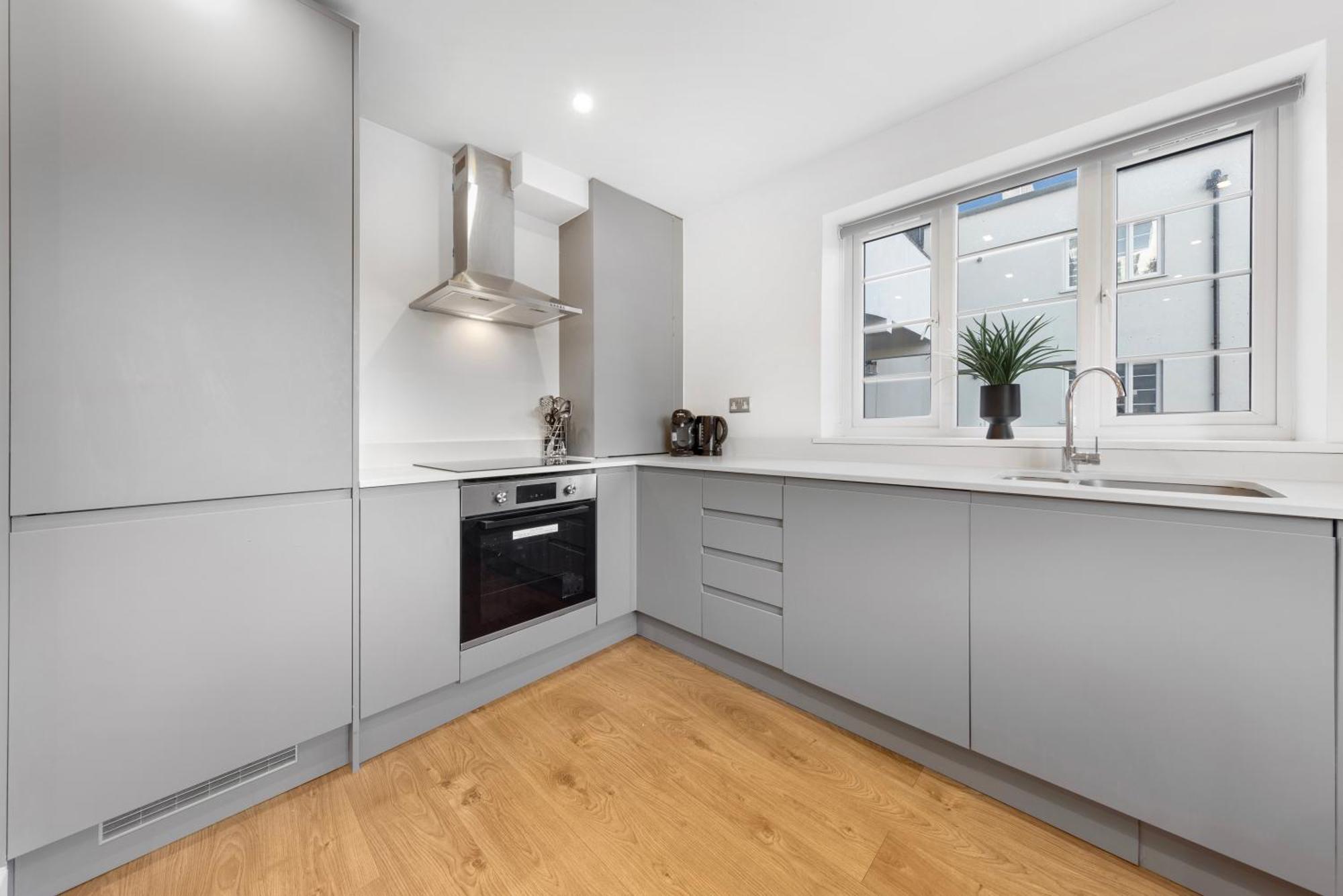 Stylish Nine Elms Vauxhall 1 Bedroom Apartment London