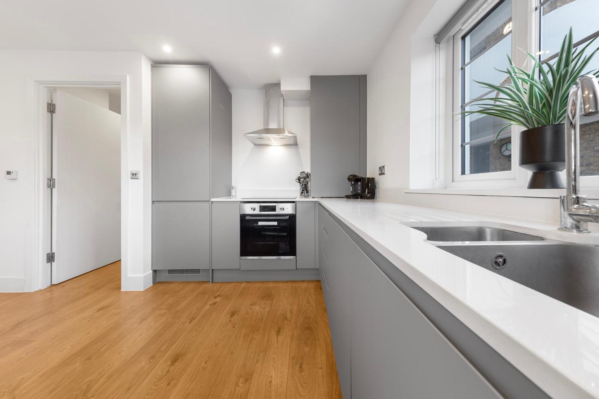 Stylish Nine Elms Vauxhall 1 Bedroom *